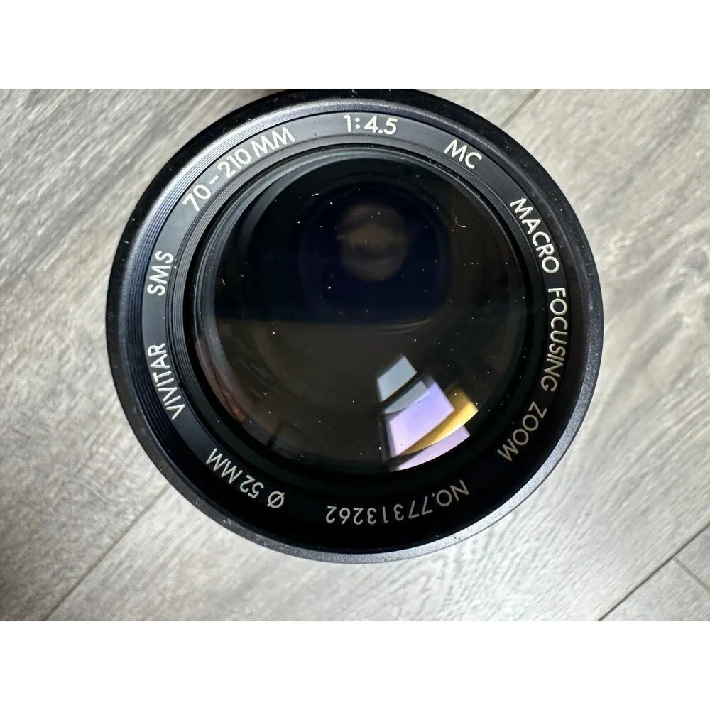 VIVITAR 70-210MM F/4.5 Macro Focusing Zoom Lens 52MM Filter. Excellent Condition